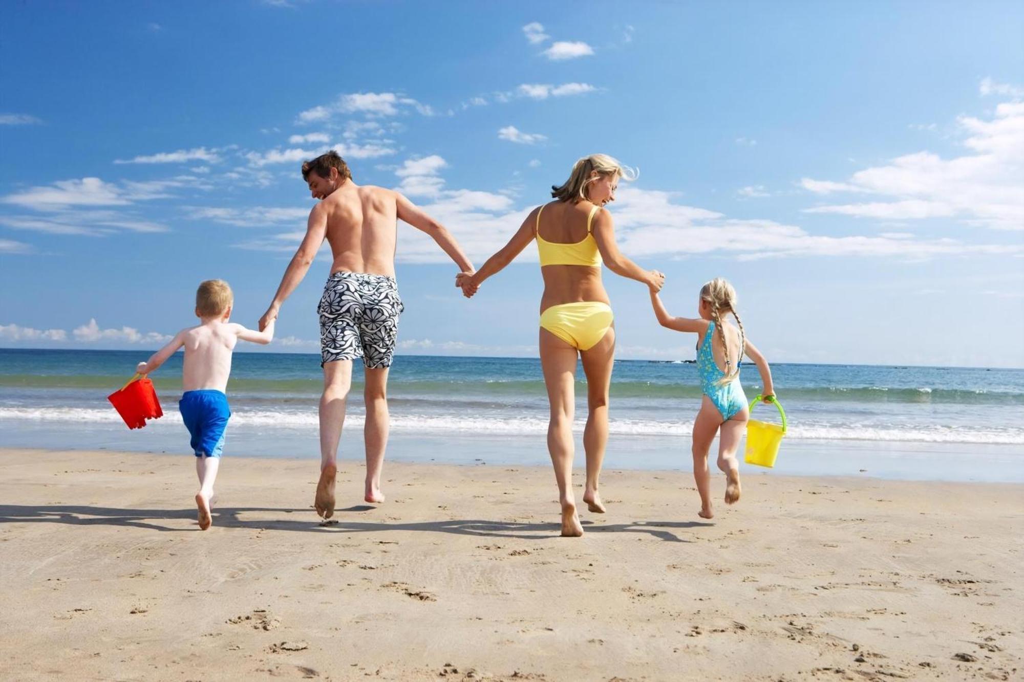 Superb Caravan At Seawick Holiday Park, Sleeps 8 Ref 27202Sw Clacton-on-Sea Exteriör bild